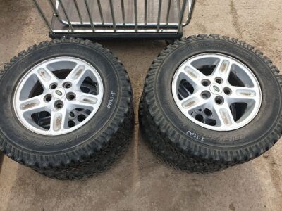 4 x Landrover Alloy Wheels and 235/70.R16 Tyres - 2