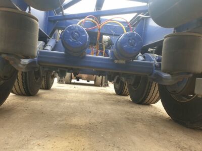 2018 Dennison Triaxle Sliding Skeletal Trailer - 6