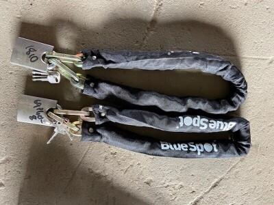 2x Chain & Padlocks