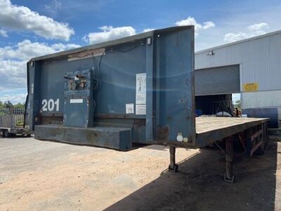 1998 Crane Fruehauf Triaxle Flat Trailer