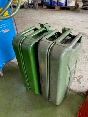 2x Jerry Cans - 3