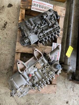 2x Volvo Injector Pumps