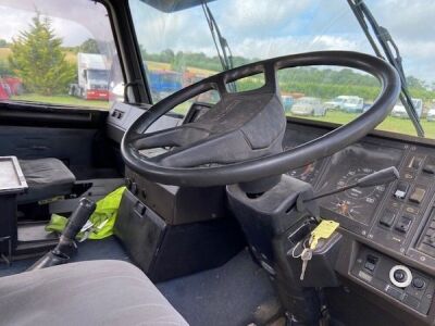 Scania 142m V8 6x4 Tractor Unit - 14