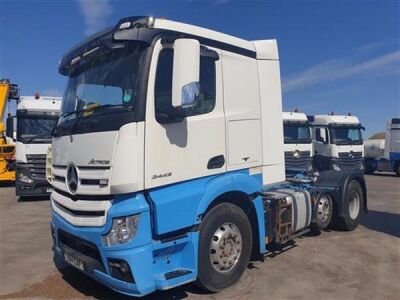 2014 MERCEDES Actros 2443 6x2 Mini Midlift Tractor Unit