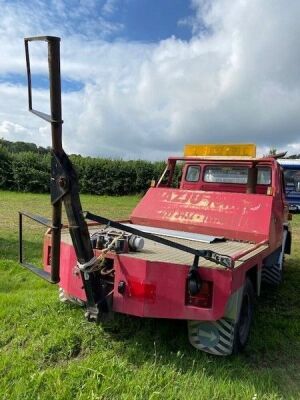 Ford D0710 Series 4x2 Recovery Truck - 4