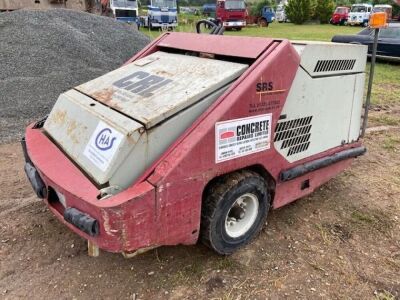 2005 Minuteman PowerBoss SW9XR Sweeper - 2