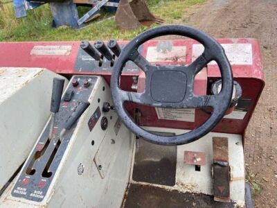 2005 Minuteman PowerBoss SW9XR Sweeper - 5