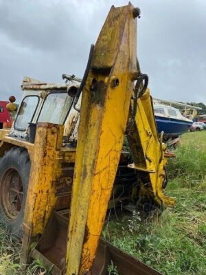 JCB 3C Backhoe - 6