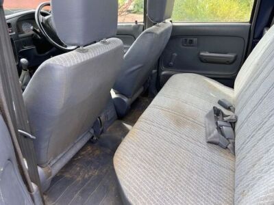 2001 Toyota Hilux 24TD DC Pickup - 7