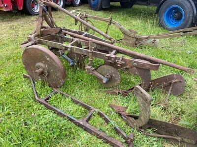 Ransomes TS 59 3 Furrow Horse Drawn Plough - 4