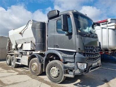 2016 Mercedes Arcos 8x4 Volumetric Mixer - 3