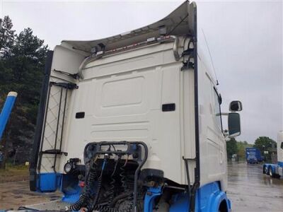 2014 SCANIA R490 Highline 6x2 Mini Midlift Tractor Unit - 16