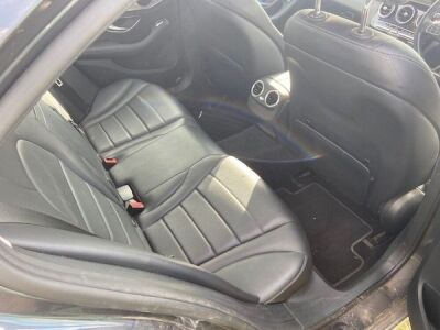 Mercedes Diesel Saloon - 6