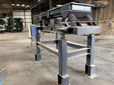 Kinergy Corp Vibrating Feeder Deck - 4