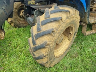 2004 New Holland LM415A Telehandler - 2