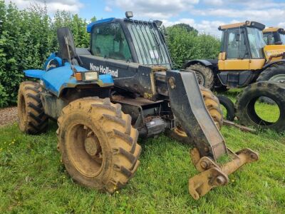2004 New Holland LM415A Telehandler - 10
