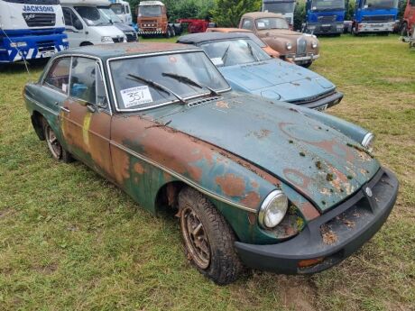 1975 MG B Coupe