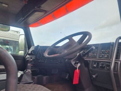 1995 Volvo FH12 6x2 Midlift Tractor Unit - 15