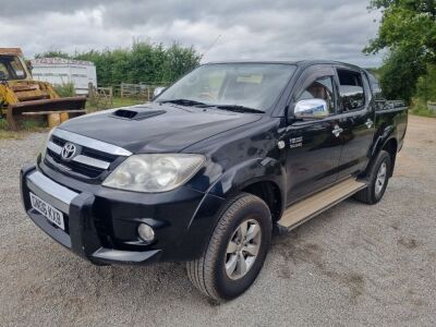 2006 Toyota Hilux Intimidator Double Cab Pick Up