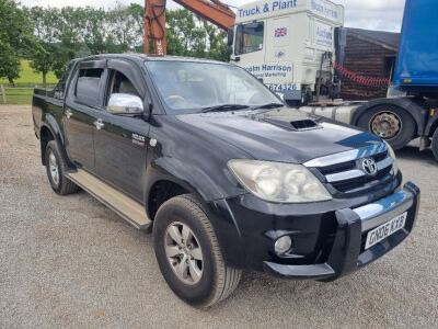2006 Toyota Hilux Intimidator Double Cab Pick Up - 3