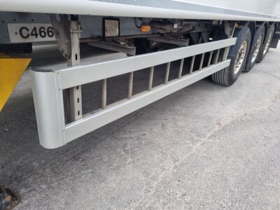 2017 Kraker Triaxle Walking Floor Trailer - 26