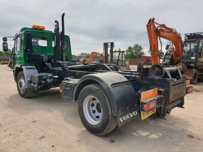 2006 Volvo FL6 4x2 Hookloader - 3