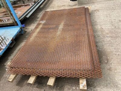 2 x Pallets Wire Mesh - 4