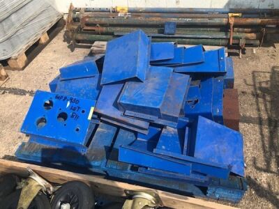 Qty of Trailer Valve Brackets + Panels - 3