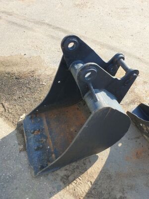 2ft Digging Bucket 40mm Pins  - 4