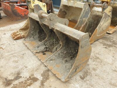 6ft Ditching Bucket 65mm Pins 