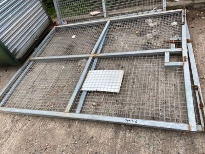 Pair of Metal Gates 10ft