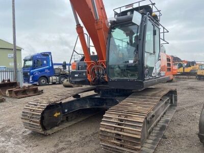 2019 Hitachi ZX300LC-6 Excavator  - 10