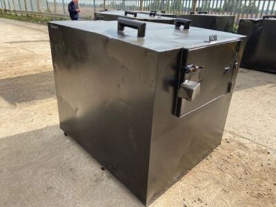 1x 300 Gallon Static Bounded Fuel Bowser - 2