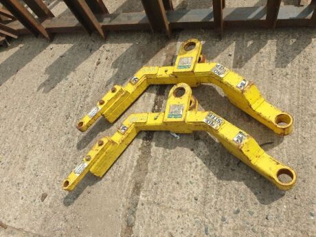 2 x Tow Bar Brackets Fork Lift Truck