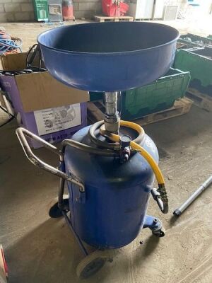 Portable Oil Drainer - 2