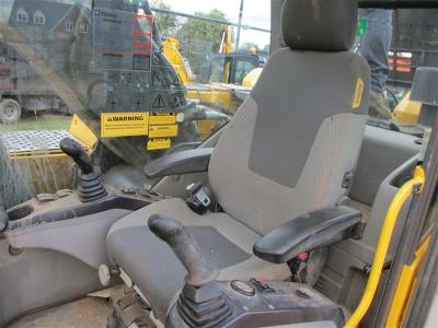 2014 Volvo EC220DL Excavator - 20