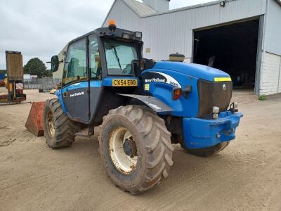 2004 New Holland LM415A Powershuttle Telehandler - 4