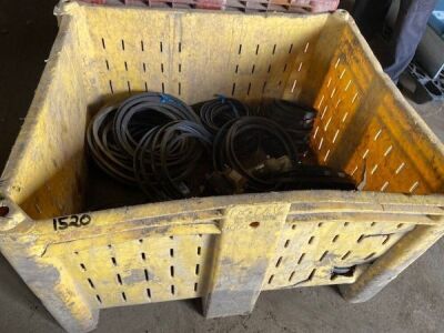 Quantity of Drive Belts & Starter Motors in Plastic Stillage