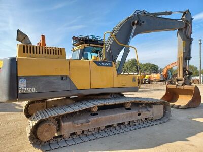 2013 Volvo EC250 EL Excavator - 3