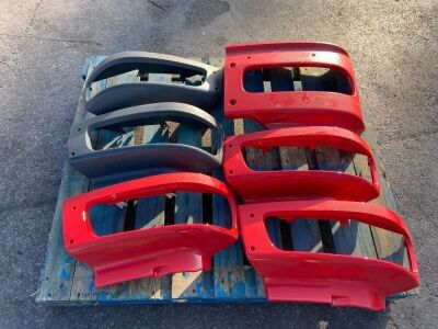 DAF/Renault Headlight Surrounds