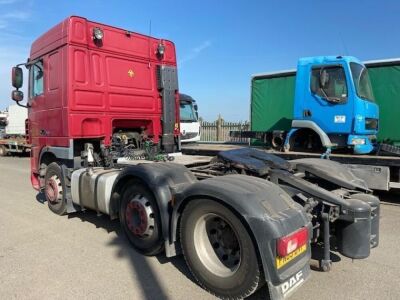 2013 DAF XF 105-460 6x2 Mid Lift Tractor Unit - 2