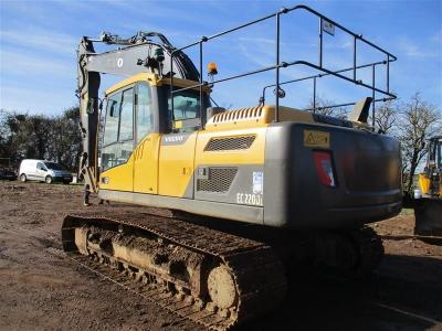 2014 Volvo EC220DL Excavator - 4