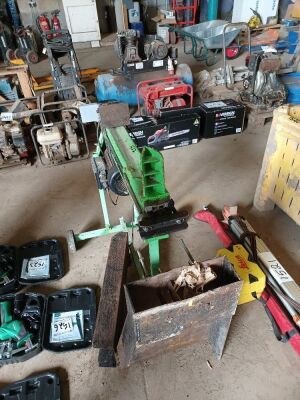 Log Splitter 240V - 2