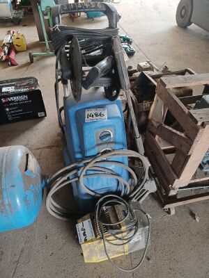 2x Pressure Washers - 2