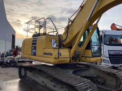 2015 Komatsu PC210LC-10 Excavator - 4