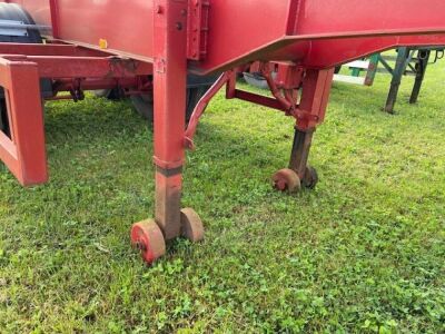 1977 Tasker Tandem Axle 20ft Skeletal Trailer  - 5