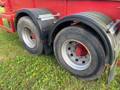 1977 Tasker Tandem Axle 20ft Skeletal Trailer  - 10