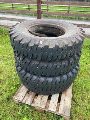 4 x 9.00 R20 Tyres