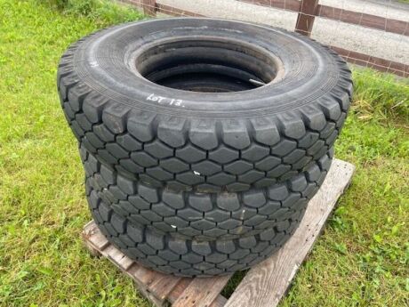 3x 9.00 R20 Tyres