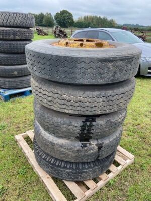 5x 10.00 R20 Tyres - 3